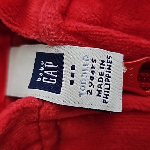 Baby Gap in pre-loved like new condition Red Velvet Top and bottom for 2yr - Picture 3 of 6
